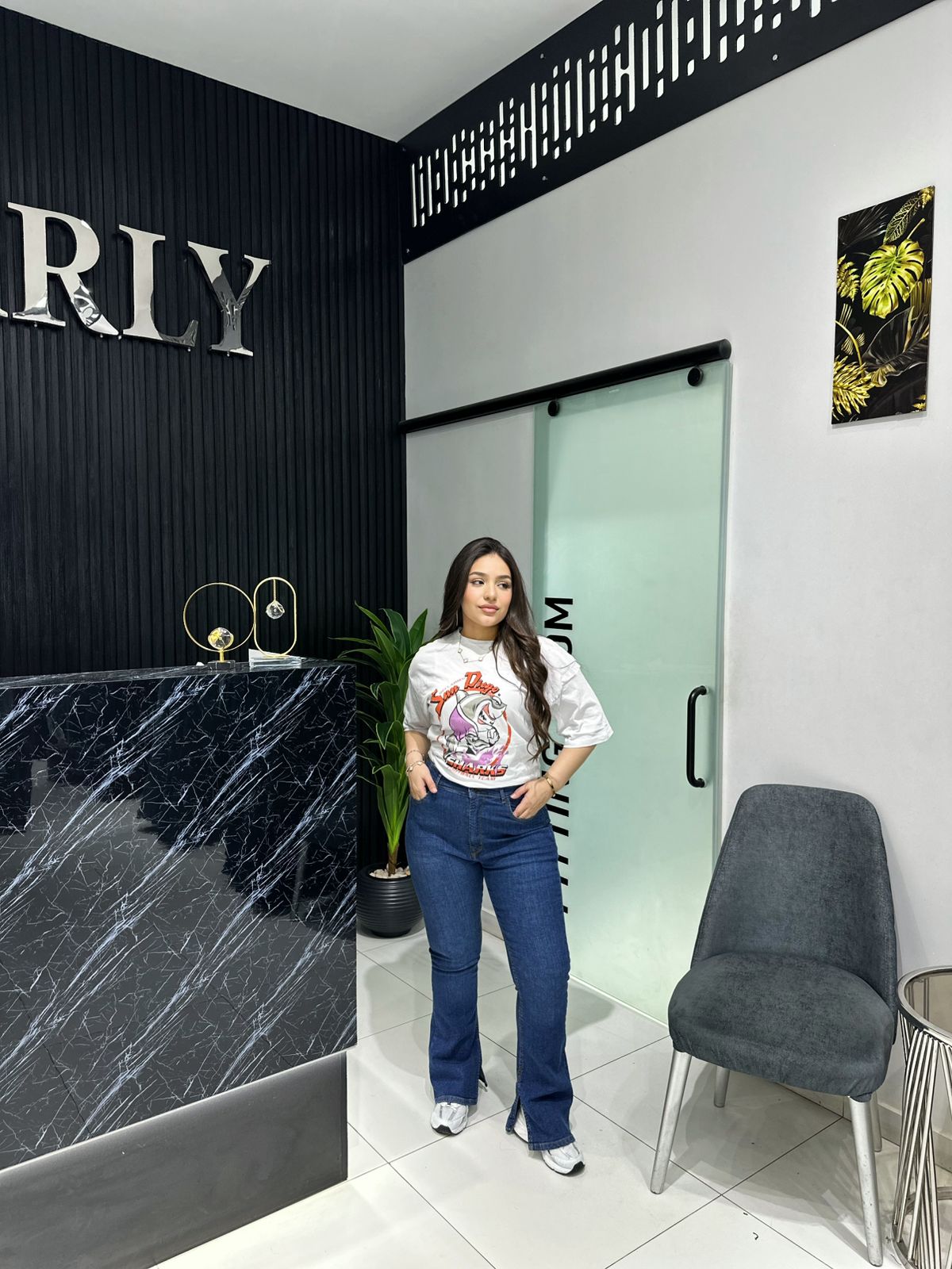 WhatsApp Image 2025-09-17 at 3.54.24 PM (1) SPLIT FLARED - الصورة 1